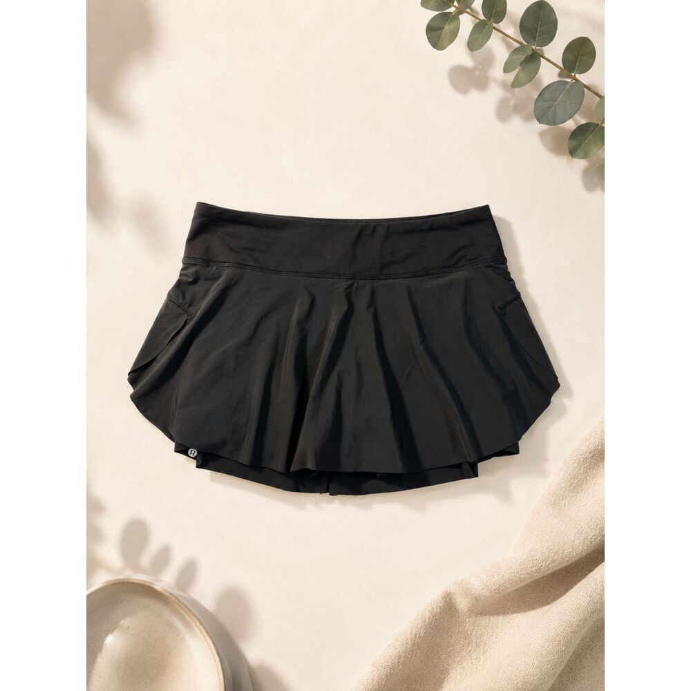Lululemon Women’s Size 4 Black Running Skort Built-In Shorts Pockets